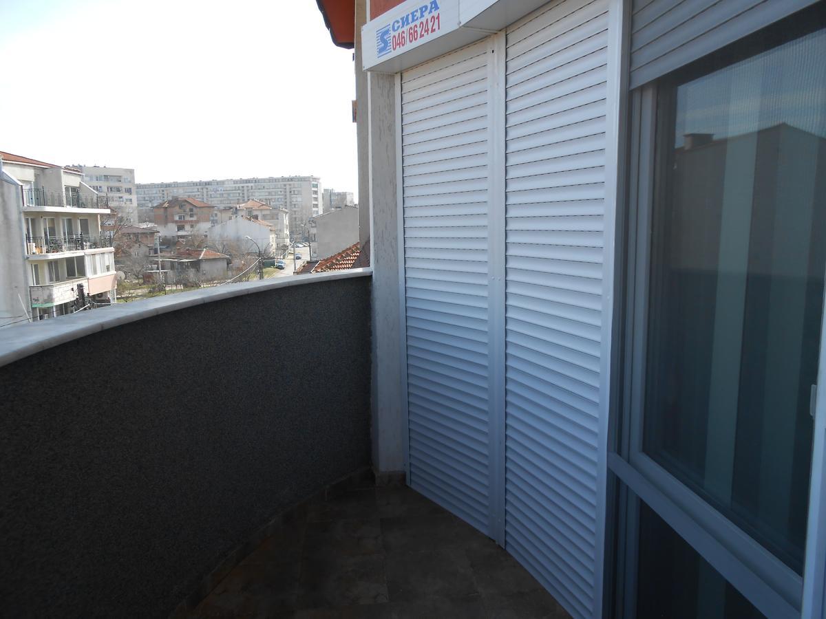 Hotel Kapri Yambol Exterior foto